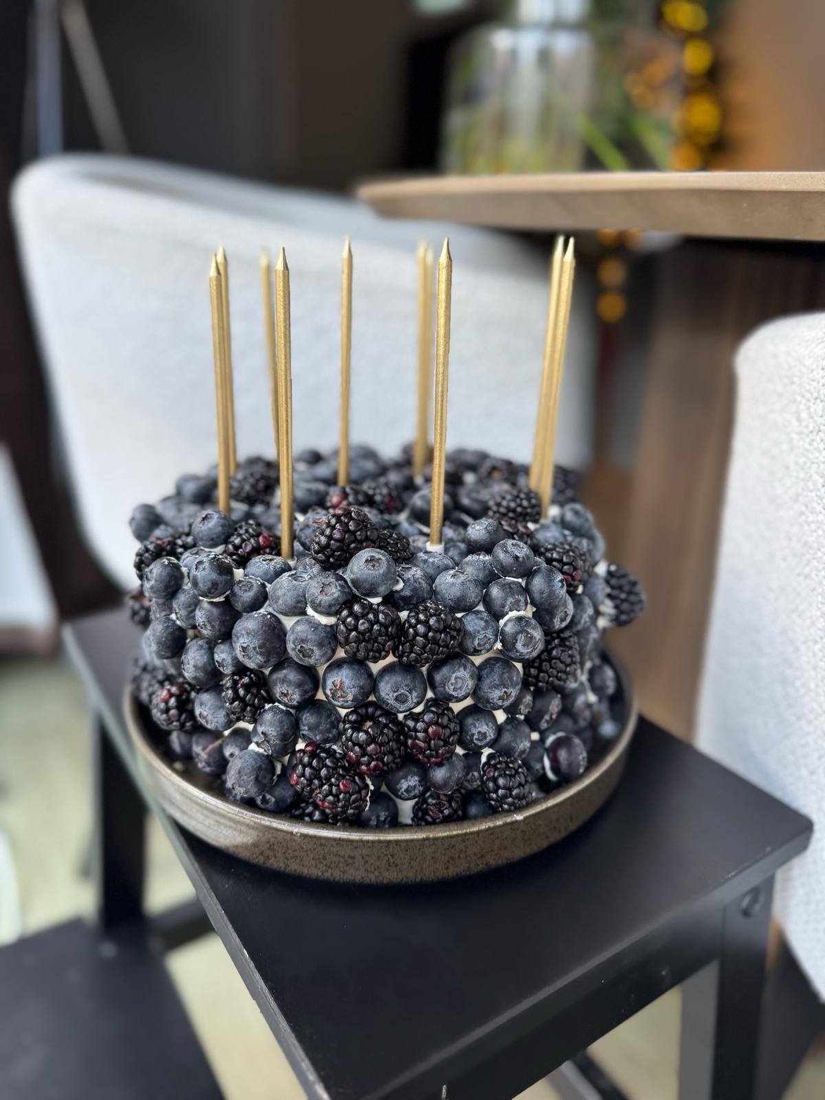 Dark Berry cake